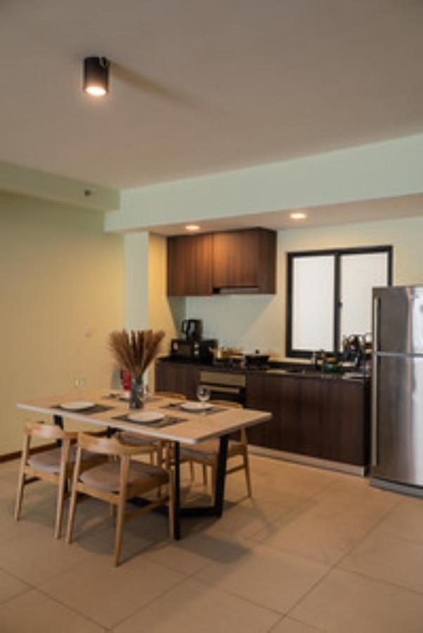 Deluxe Seaview Suite Twin Bed By The Only Bnb Tanjung Tokong Eksteriør bilde