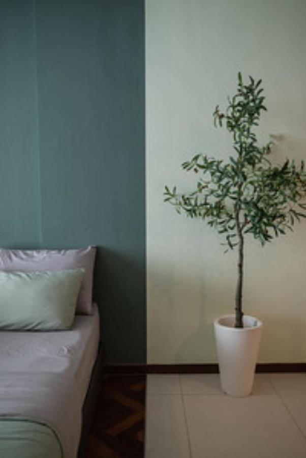 Deluxe Seaview Suite Twin Bed By The Only Bnb Tanjung Tokong Eksteriør bilde